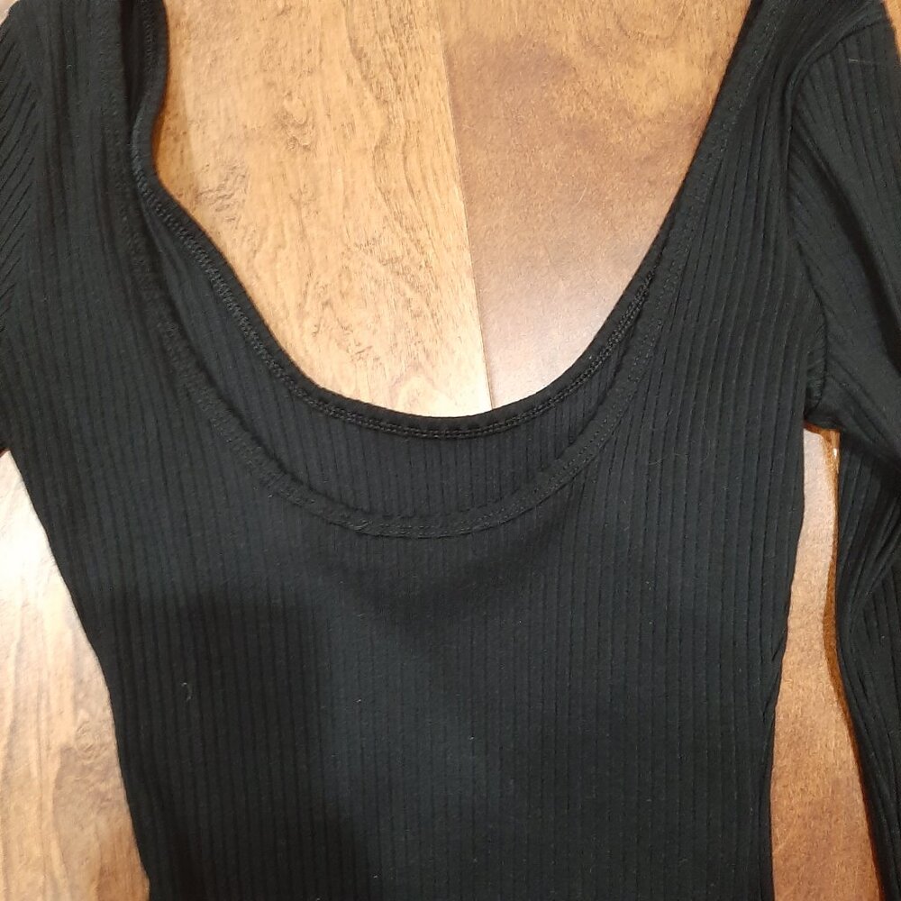 Wilfred Aritzia quiet luxury ribbed long sleeved balletcore bodycon bodysuit top - Picture 10 of 15